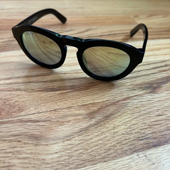 Diff Eyewear Dime Polarized Sunglasses - Picture 4 of 12